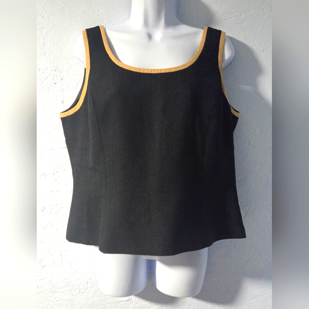Le Suit Sleeveless Tailored Black & Tan Top - Size 14